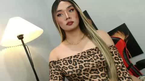 lovers moon22 online show from 10/06/25, 01:19