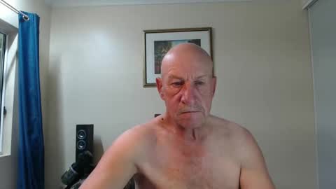 Lovesblackazz online show from 12/28/24, 10:34