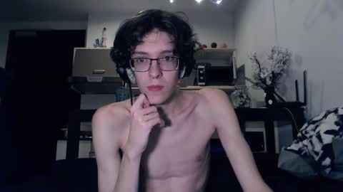 LovesomeCookie online show from 10/18/25, 08:53