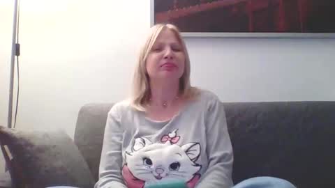 Snapshot of lovestar544963 chatting on 12/07/24, 08:49 Marlyn online show from 12/07/24, 08:49