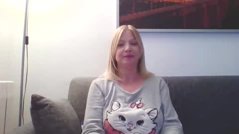 Snapshot of lovestar544963 chatting on 12/10/24, 12:28 Marlyn online show from 12/10/24, 12:28