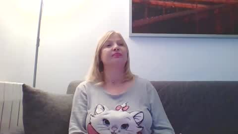 Snapshot of lovestar544963 chatting on 01/07/25, 05:09 Marlyn online show from 01/07/25, 05:09