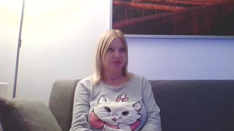 Snapshot of lovestar544963 chatting on 01/13/25, 08:04 Marlyn online show from 01/13/25, 08:04