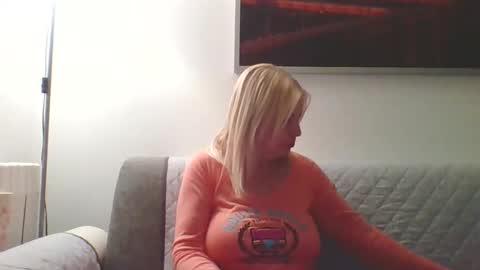 Snapshot of lovestar544963 chatting on 02/10/26, 10:36 Marlyn online show from 02/10/26, 10:36