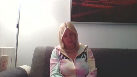 Snapshot of lovestar544963 chatting on 03/06/26, 09:22 Marlyn online show from 03/06/26, 09:22