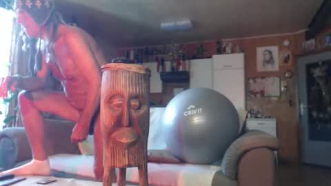 Snapshot of lovetobenaked10 chatting on 04/05/26, 01:52 aaron online show from 04/05/26, 01:52