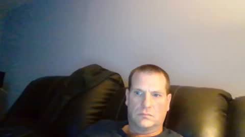 lovetocum37 online show from 02/05/25, 04:37