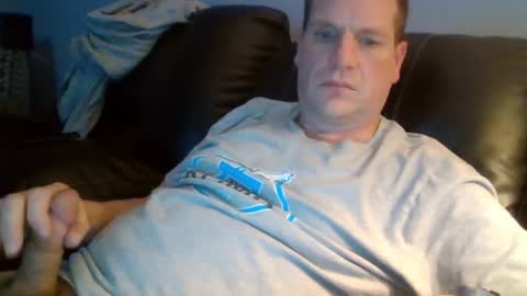 lovetocum37 online show from 03/01/25, 05:31