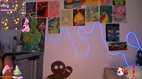 Snapshot of lovexxxdanna chatting on 12/17/24, 01:07 Danna online show from 12/17/24, 01:07