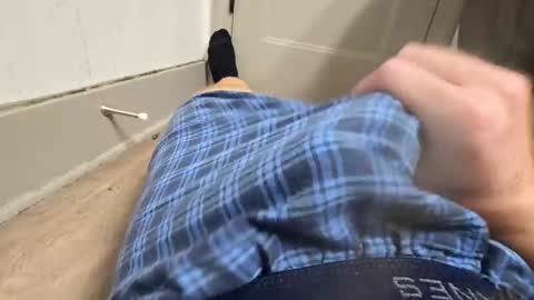 Snapshot of loveyoustreamer chatting on 10/28/25, 11:51 loveyoustreamer online show from 10/28/25, 11:51