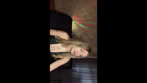 Snapshot of lovia_ chatting on 06/19/26, 08:51 Lana online show from 06/19/26, 08:51