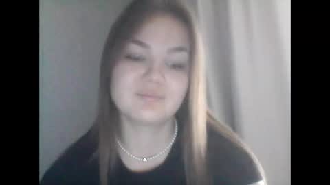 Snapshot of loviesimone chatting on 09/17/25, 10:06 loviesimone online show from 09/17/25, 10:06