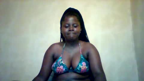 loviett online show from 05/19/26, 03:51