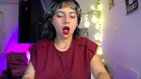 Snapshot of loving_alma chatting on 04/11/26, 03:33 loving_alma online show from 04/11/26, 03:33