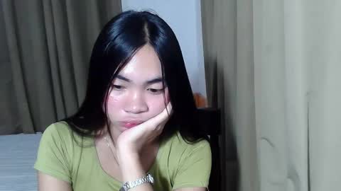 Snapshot of loving_rhean chatting on 09/21/25, 12:18 loving_rhean online show from 09/21/25, 12:18