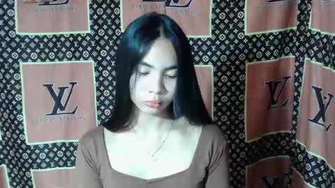 Snapshot of loving_rhean chatting on 12/20/25, 12:23 loving_rhean online show from 12/20/25, 12:23