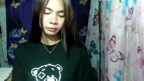 Snapshot of loving_rhean chatting on 06/08/26, 11:10 loving_rhean online show from 06/08/26, 11:10