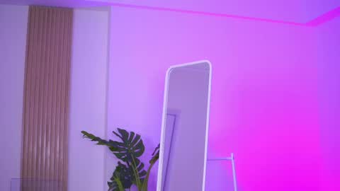 Nora online show from 03/07/25, 04:24