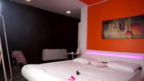 Nora online show from 02/10/26, 04:38