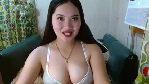 Snapshot of lovingdesire19 chatting on 03/19/26, 01:26 Marie online show from 03/19/26, 01:26