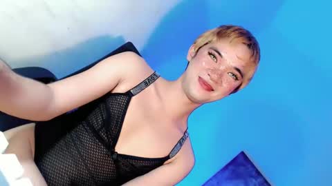 Snapshot of lovingmonaru969 chatting on 12/15/24, 05:31 Lovingmonaru969 online show from 12/15/24, 05:31