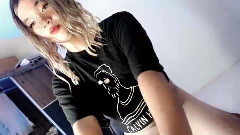 Lovingmonaru969 online show from 11/16/25, 01:06