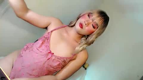 Snapshot of lovingmonaru969 chatting on 03/21/26, 12:32 Lovingmonaru969 online show from 03/21/26, 12:32