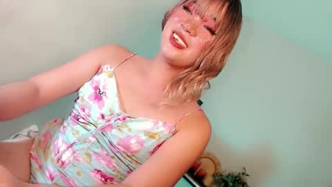 Snapshot of lovingmonaru969 chatting on 04/11/26, 01:37 Lovingmonaru969 online show from 04/11/26, 01:37