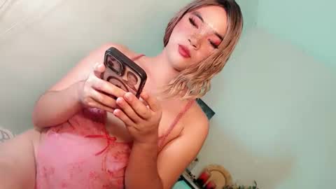 Snapshot of lovingmonaru969 chatting on 04/16/26, 01:01 Lovingmonaru969 online show from 04/16/26, 01:01