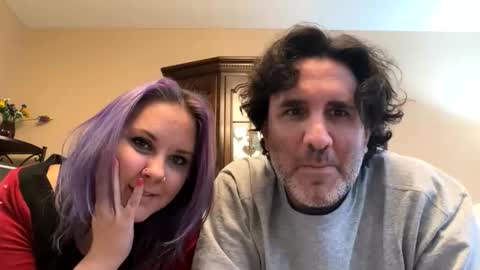 Snapshot of lovleybutwild chatting on 11/26/25, 09:05 lovleybutwild online show from 11/26/25, 09:05