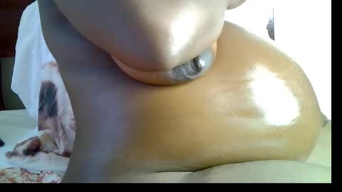 Snapshot of lowenyangvalentine chatting on 03/11/26, 01:06 lowenyangvalentine online show from 03/11/26, 01:06