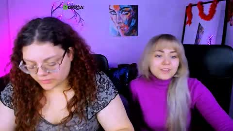 Snapshot of loya_best chatting on 11/30/25, 10:19 loya_best online show from 11/30/25, 10:19