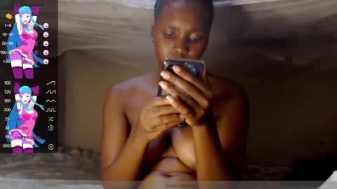 Snapshot of loyalcutick chatting on 02/18/25, 06:59 loyalcutic online show from 02/18/25, 06:59