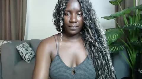 loyalcutie online show from 12/20/24, 07:01