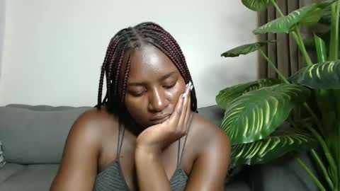 loyalcutie online show from 01/12/25, 01:05