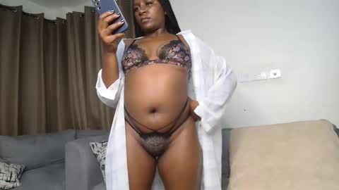 loyalcutie online show from 02/04/26, 04:18