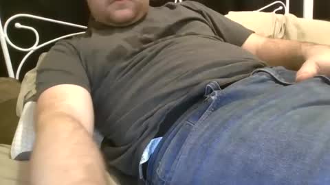 Snapshot of lpb173 chatting on 01/16/25, 04:07 lpb173 online show from 01/16/25, 04:07