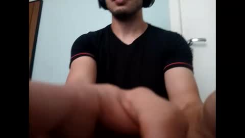 Snapshot of lprivat3e chatting on 12/03/25, 10:24 lprivat3e online show from 12/03/25, 10:24