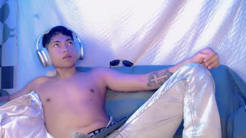 Snapshot of lpysami chatting on 10/31/25, 06:25 lpysami online show from 10/31/25, 06:25