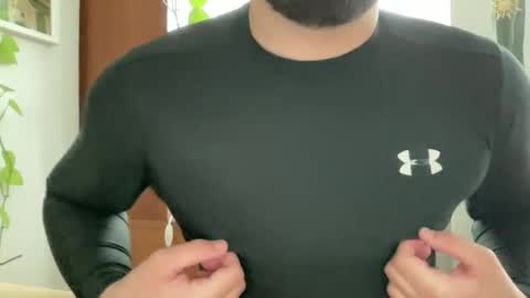 Snapshot of lr48500 chatting on 02/16/26, 08:27 lr48500 online show from 02/16/26, 08:27