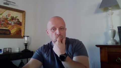 Snapshot of lrda49 chatting on 02/03/25, 03:17 Espigle online show from 02/03/25, 03:17