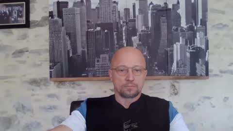 Espigle online show from 04/20/26, 09:01
