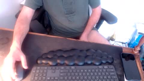Snapshot of lreed090 chatting on 03/09/26, 03:38 lreed090 online show from 03/09/26, 03:38