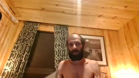 Snapshot of lrganfat chatting on 01/03/25, 11:01 laranfat online show from 01/03/25, 11:01