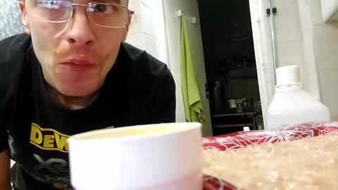 Snapshot of lshot_d chatting on 12/07/24, 10:06 Lshot D online show from 12/07/24, 10:06