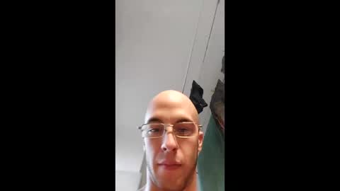 Snapshot of lshot_d chatting on 12/21/24, 02:15 Lshot D online show from 12/21/24, 02:15