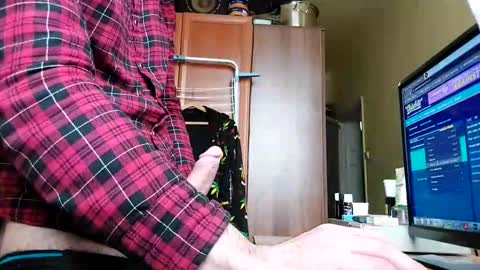 Snapshot of lshot_d chatting on 02/08/25, 02:05 Lshot D online show from 02/08/25, 02:05