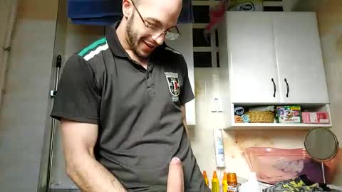 Snapshot of lshot_d chatting on 03/03/25, 01:31 Lshot D online show from 03/03/25, 01:31