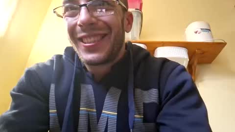 Snapshot of lshot_d chatting on 10/05/25, 12:58 Lshot D online show from 10/05/25, 12:58