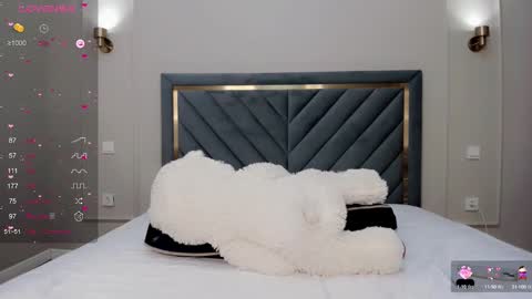 Snapshot of lu_mina chatting on 12/23/24, 03:29 lu_mina online show from 12/23/24, 03:29